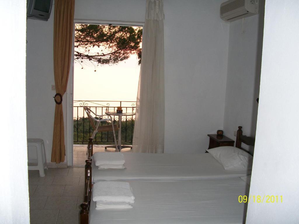 Ermones Mare Appartement Kamer foto